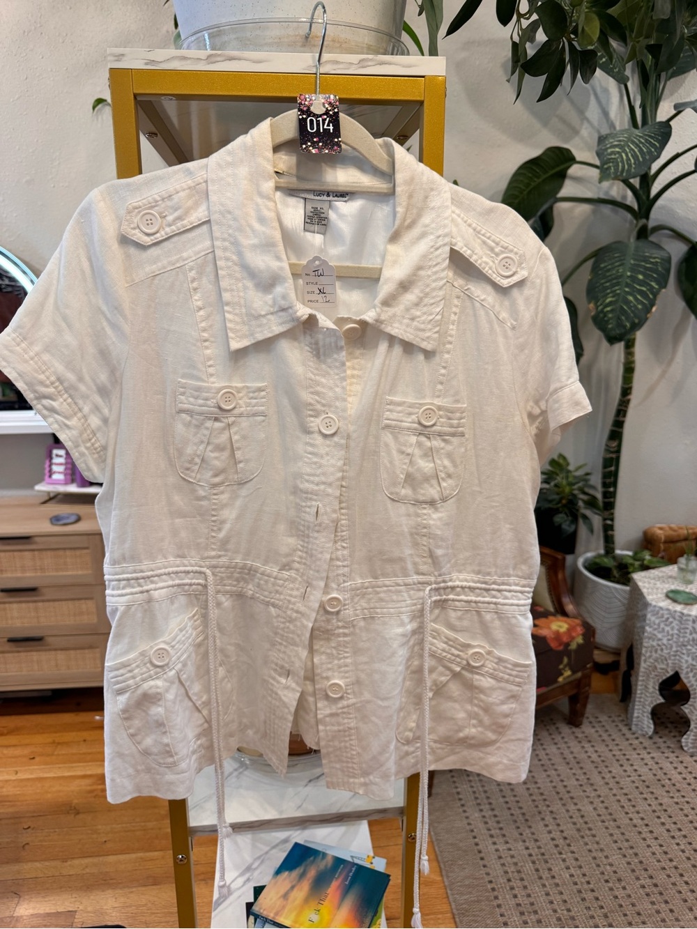 Lucy & Laurel White Short-Sleeve Buttoned Utility Jacket
